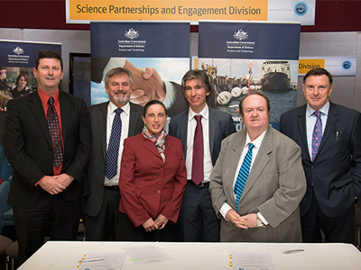 L-R:  Dr Gordon Frazer, Dr Alex Zelinsky, Ms Franca Placidi, Dr Sam Drake, Mr Peter Jenkins and Mr John Dawson at the signing during Partnerships Week.