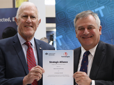 L3 Technologies Managing Director Alan Titheridge and Chief Defence Scientist, Alex Zelinsky with the newly signed strategic alliance