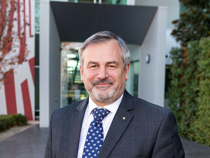 Dr Alex Zelinsky has been made an Officer in the Order of Australia (AO) in the 2017 Queen's birthday honours.