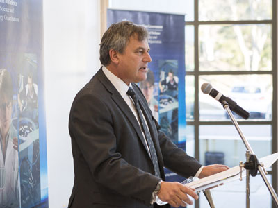 Chief Defence Scientist Alex Zelinsky at the 2014 launch of Defence Science Partnerships Chief Defence Scientist Alex Zelinsky at the 2014 launch of Defence Science Partnerships