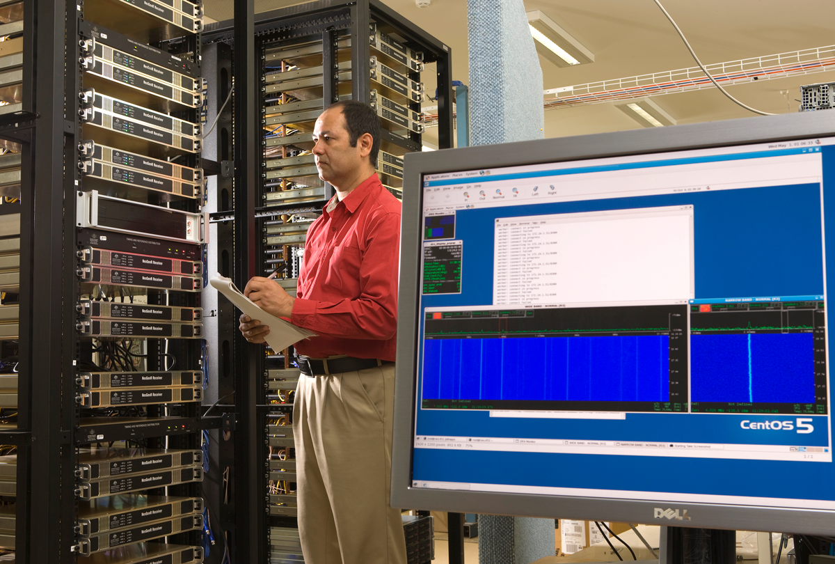 DSTO’s ionospheric physicists develop algorithms for new indigenous equipment and propose, design and run experiments to improve and extend the ADF’s HF radar assets.