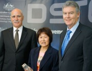 L to R: Minister for Defence Science and Personnel Warren Snowdon, Minister's Award for Achievement in Defence Science 2011 awardee Cheng Anderson, Secretary of the Department of Defence Duncan Lewis. 