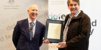 DSTG Chief Dr Greg Bain (left) presents Professor Javaan Chahl with a Defence Commendation acknowledging his valuable partnership with DSTG and Defence.