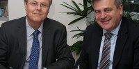 Chief Defence Scientist Dr Alex Zelinsky (right) with Dr Rob Vertessy, Director of Meteorology at the Bureau. 